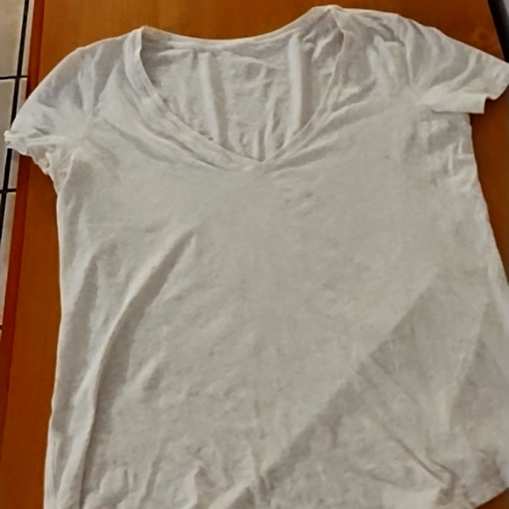 LuLuLemon tshirt